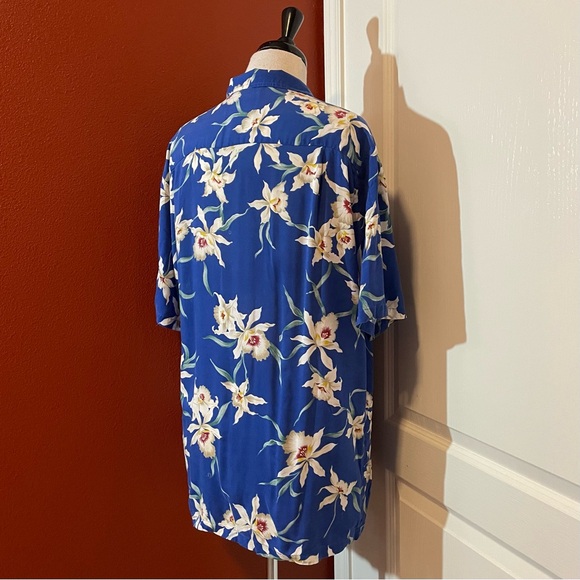 Paradise Found Men’s Hawaiian Blue Star Orchid Tom Selleck Magnum PI Shirt - Picture 5 of 5